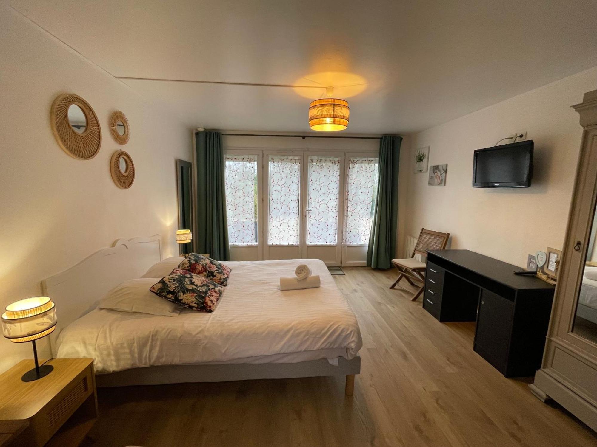 Manoir De La Houlette Bed & Breakfast Saint-Pierre-du-Vauvray Екстериор снимка